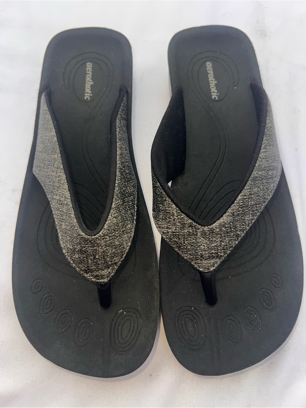Aerothotic Black Grey Women's Comfort Flip Flop Sandals